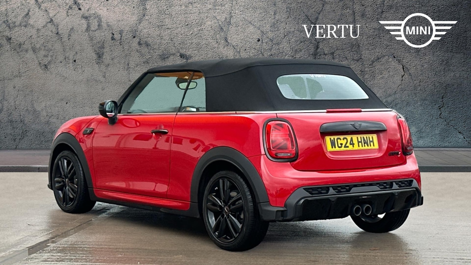 Used MINI Convertible 2024 for sale - 76578489: Photo 2