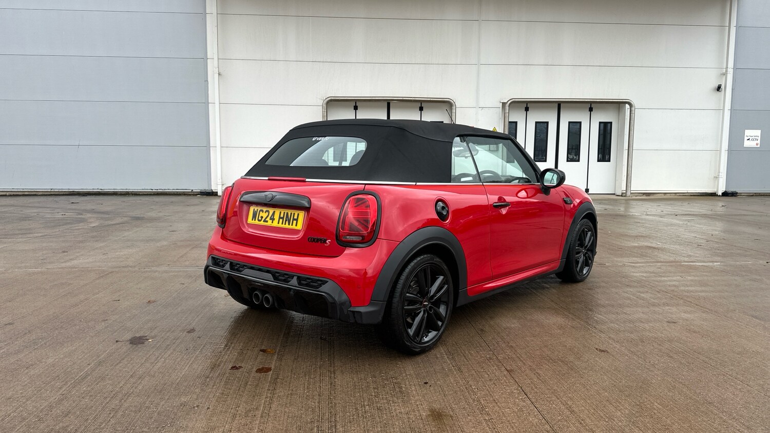 Used MINI Convertible 2024 for sale - 76578489: Photo 24