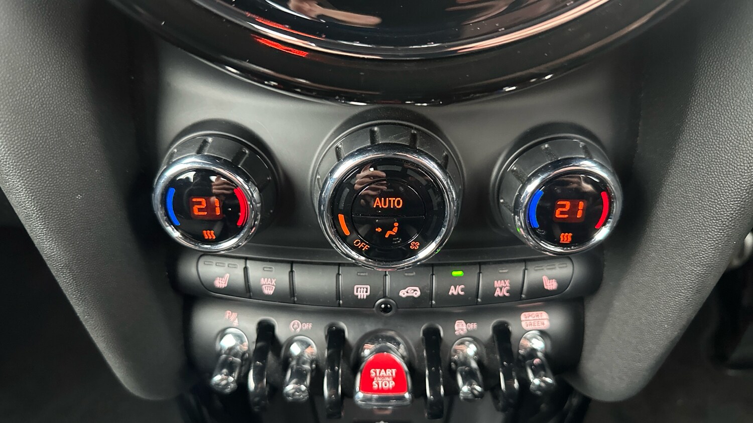 Used MINI Convertible 2024 for sale - 76578489: Photo 29