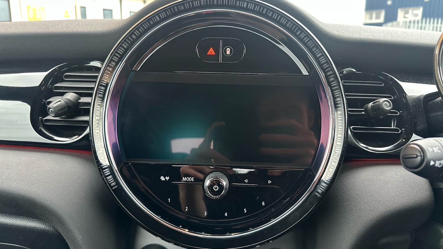 Used MINI Convertible 2024 for sale - 76578489: Photo 8