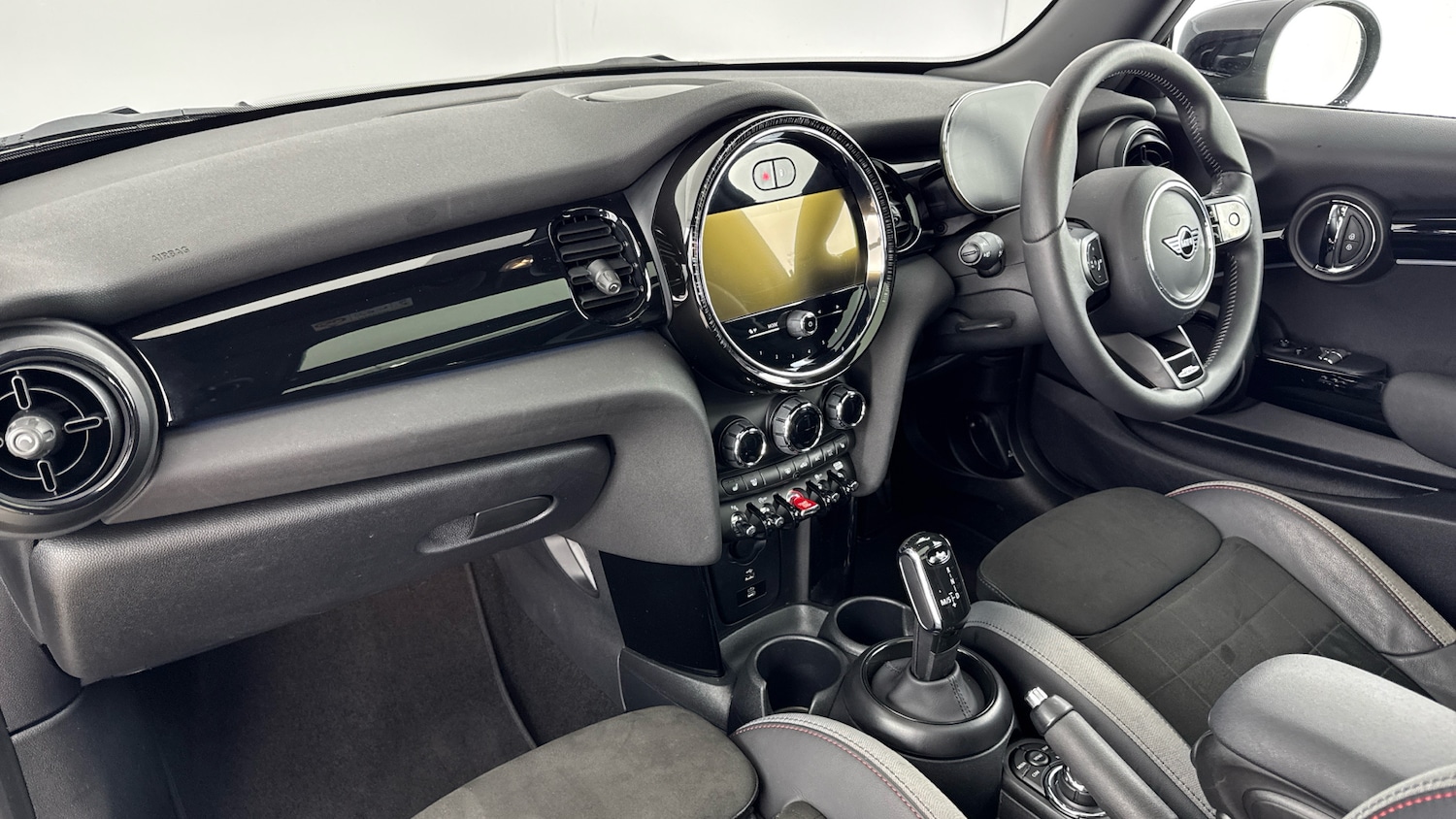 Used MINI Hatch 2023 for sale - 77438092: Photo 7