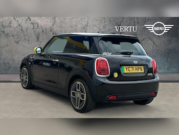 Used MINI Hatch 2021 for sale - 79629690: Photo