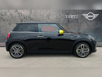 Used MINI Hatch 2021 for sale - 79629690: Photo