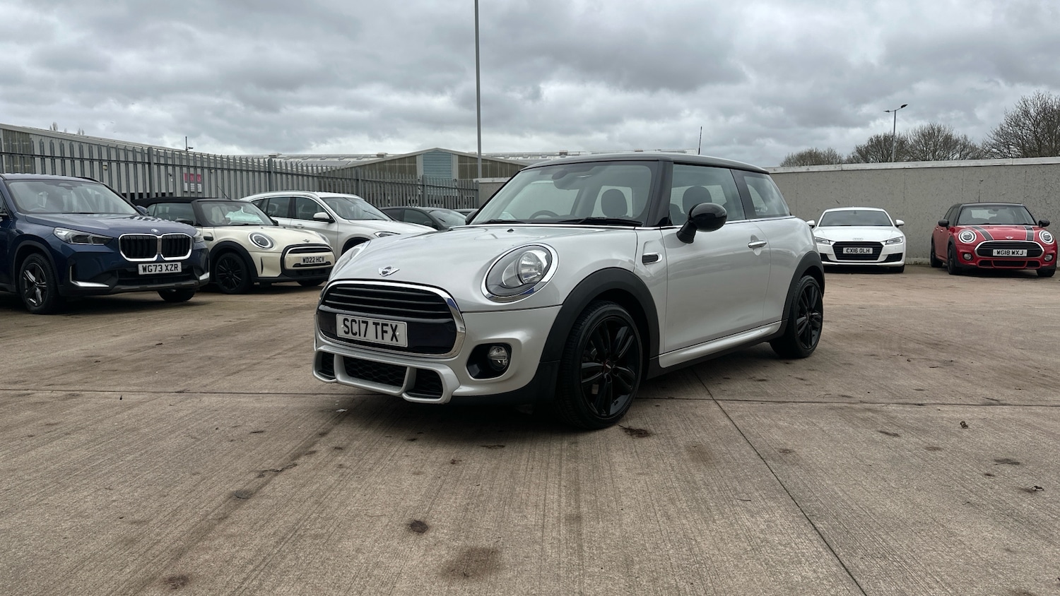 Used MINI Hatch 2017 for sale - 77416894: Photo 24