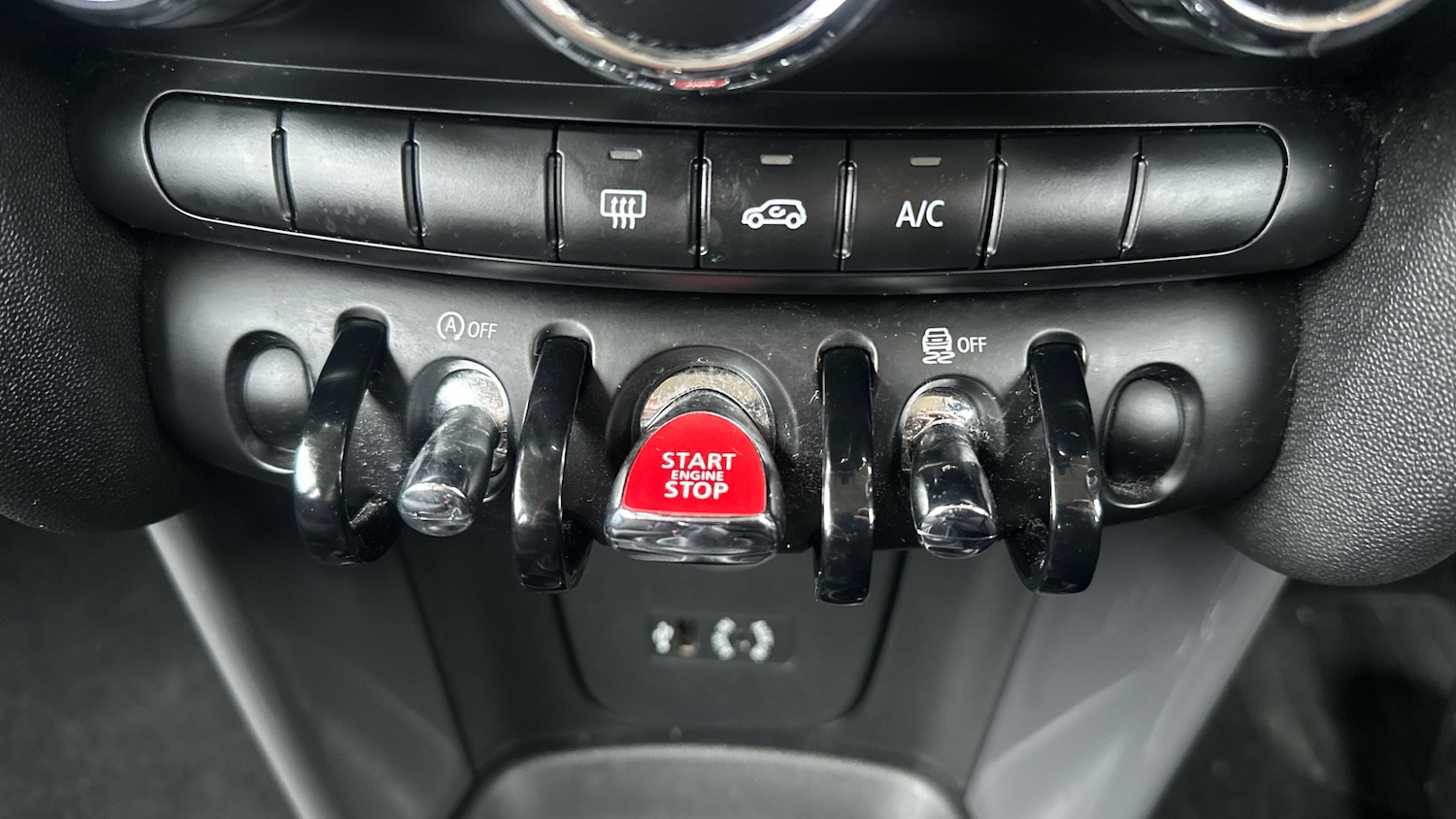 Used MINI Hatch 2017 for sale - 77416894: Photo 39