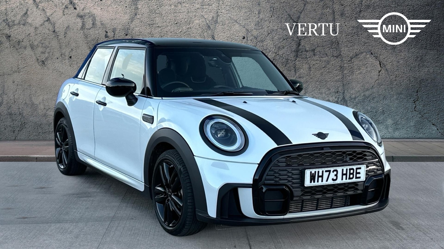 Used MINI Hatch 2024 for sale - 76979718: Photo 1