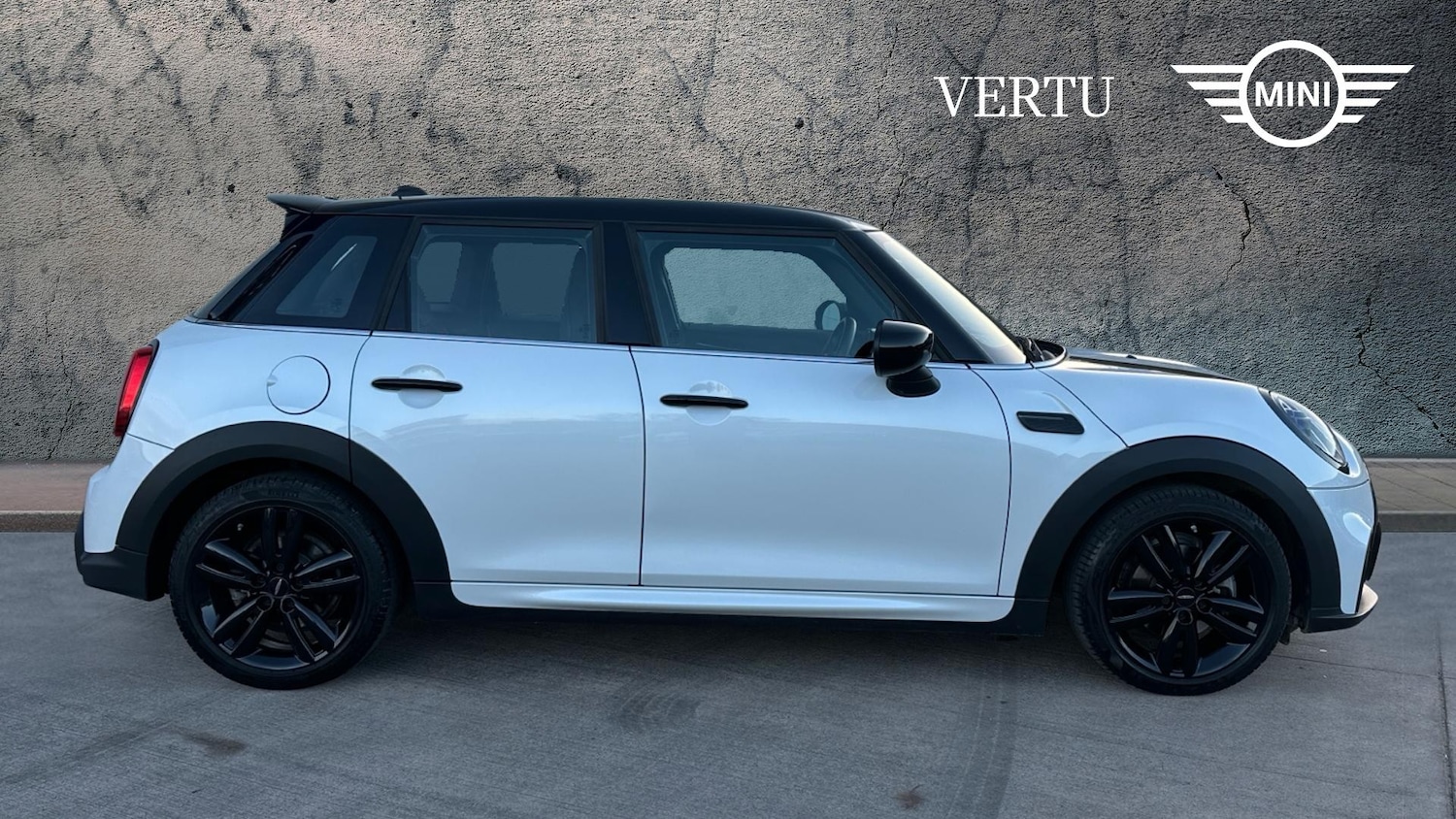 Used MINI Hatch 2024 for sale - 76979718: Photo 3