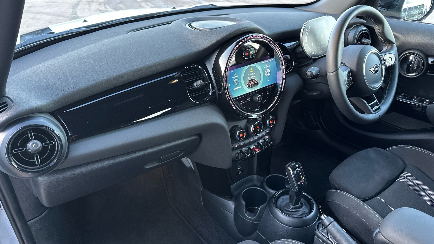 Used MINI Hatch 2024 for sale - 76979718: Photo 7