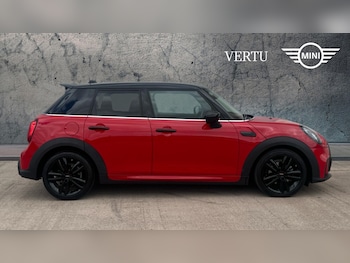 Used MINI Hatch 2021 for sale - 79504240: Photo