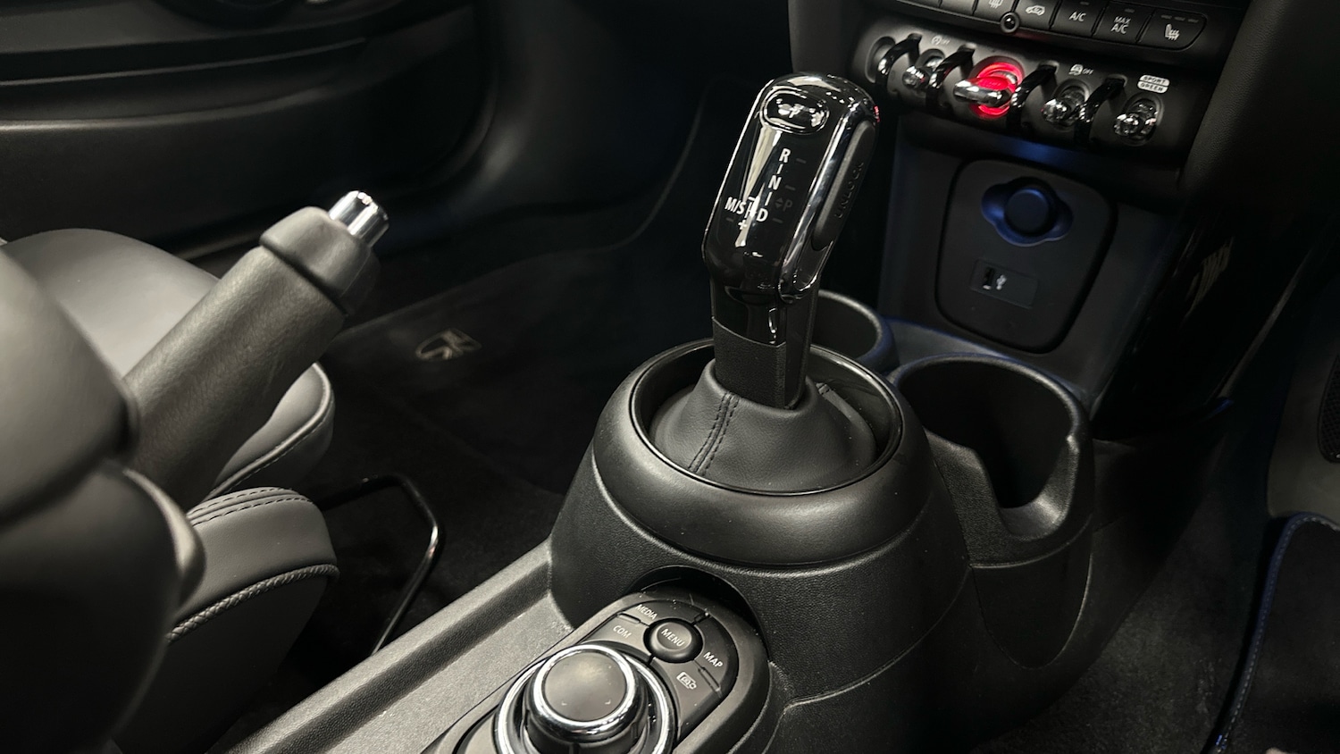 Used MINI Hatch 2023 for sale - 77147905: Photo 10