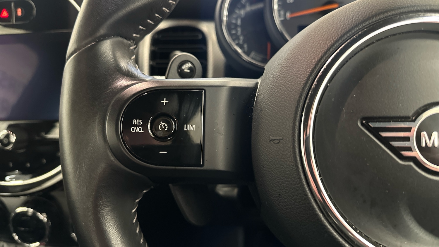 Used MINI Hatch 2023 for sale - 77147905: Photo 17