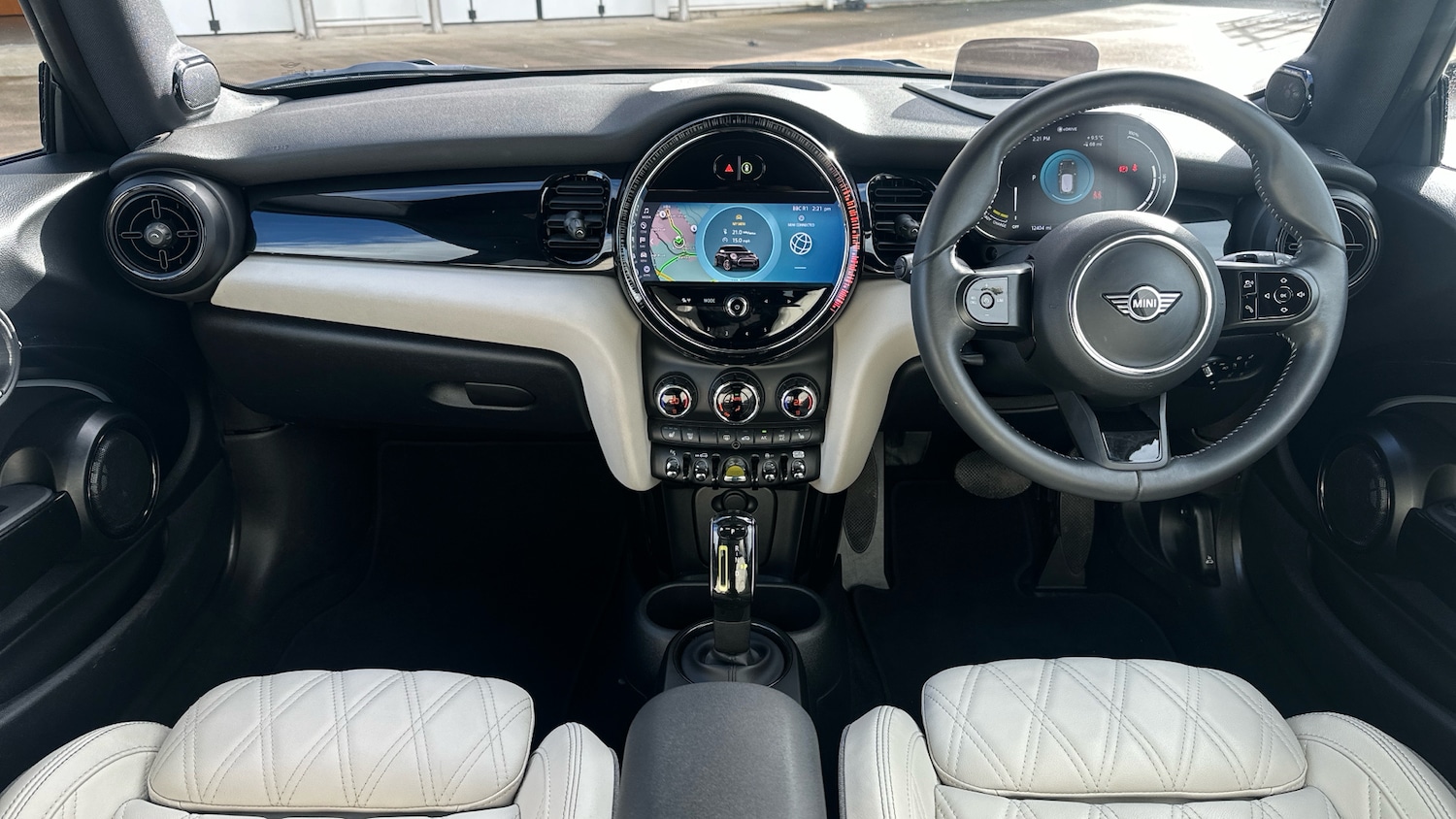 Used MINI Hatch 2023 for sale - 77554950: Photo 4