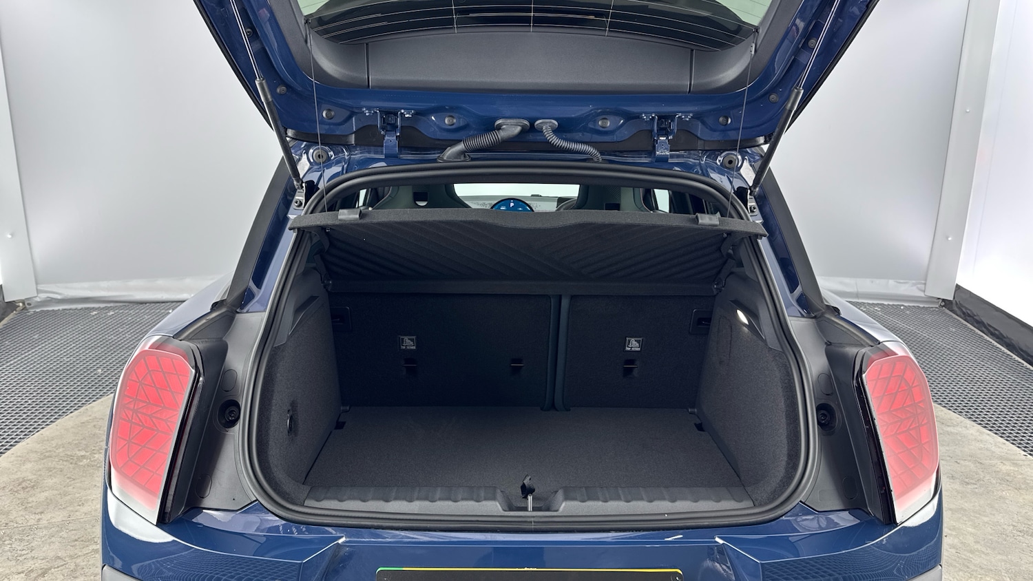 Used MINI Aceman 2025 for sale - 76818749: Photo 13