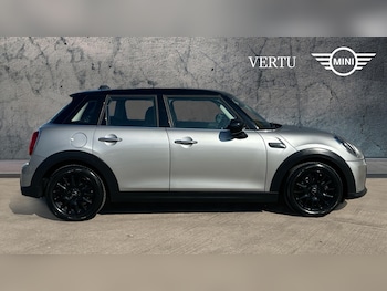 Used MINI Cooper 2023 for sale - 78352396: Photo