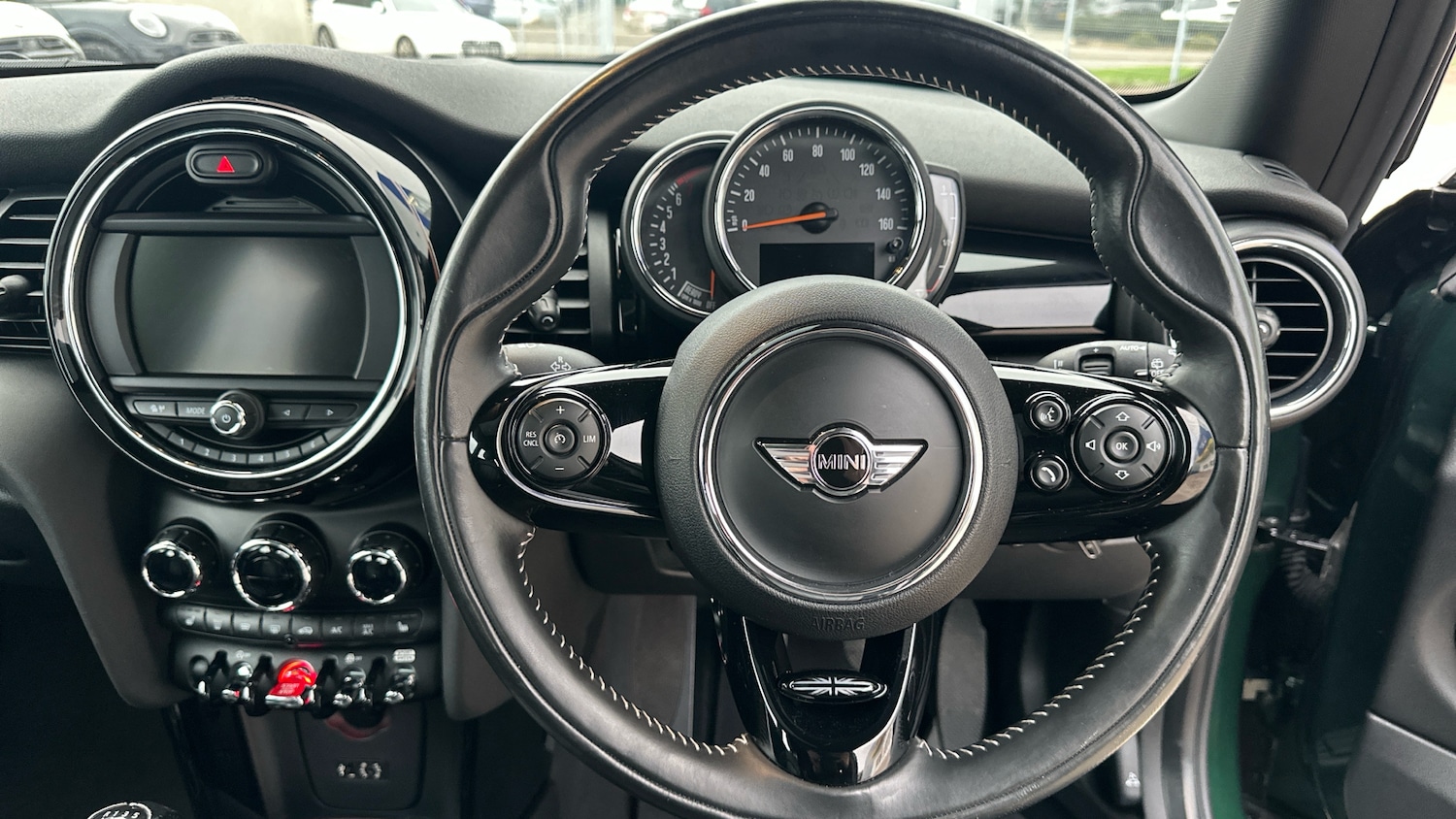 Used MINI Hatch 2017 for sale - 77676167: Photo 5