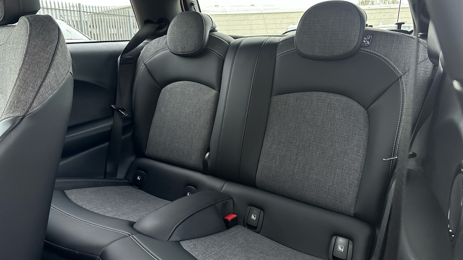 Used MINI Hatch 2022 for sale - 77591282: Photo 12