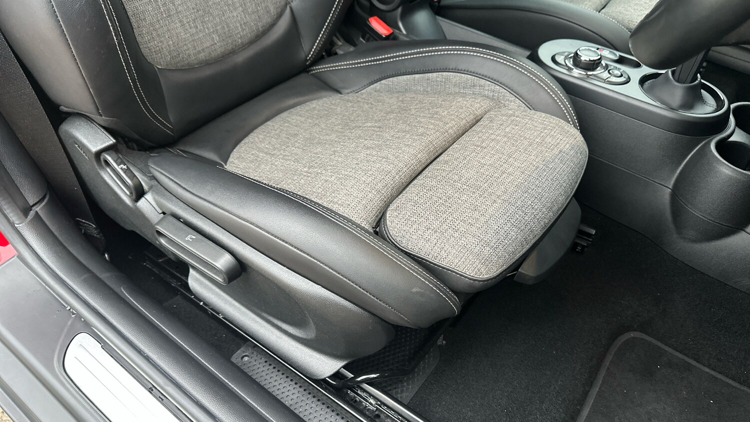 Used MINI Hatch 2022 for sale - 77591282: Photo 31