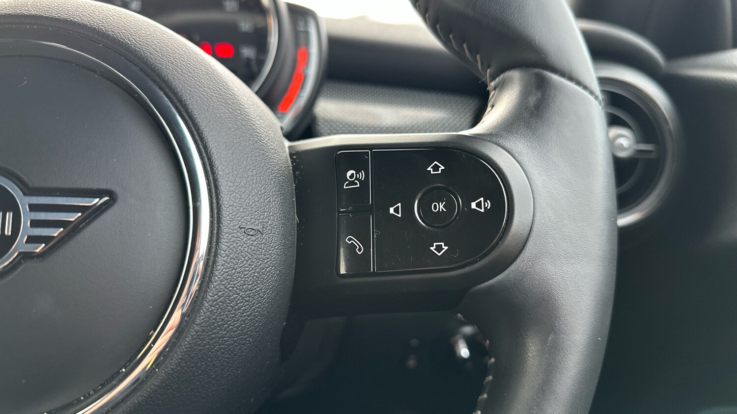 Used MINI Hatch 2022 for sale - 76340486: Photo 18