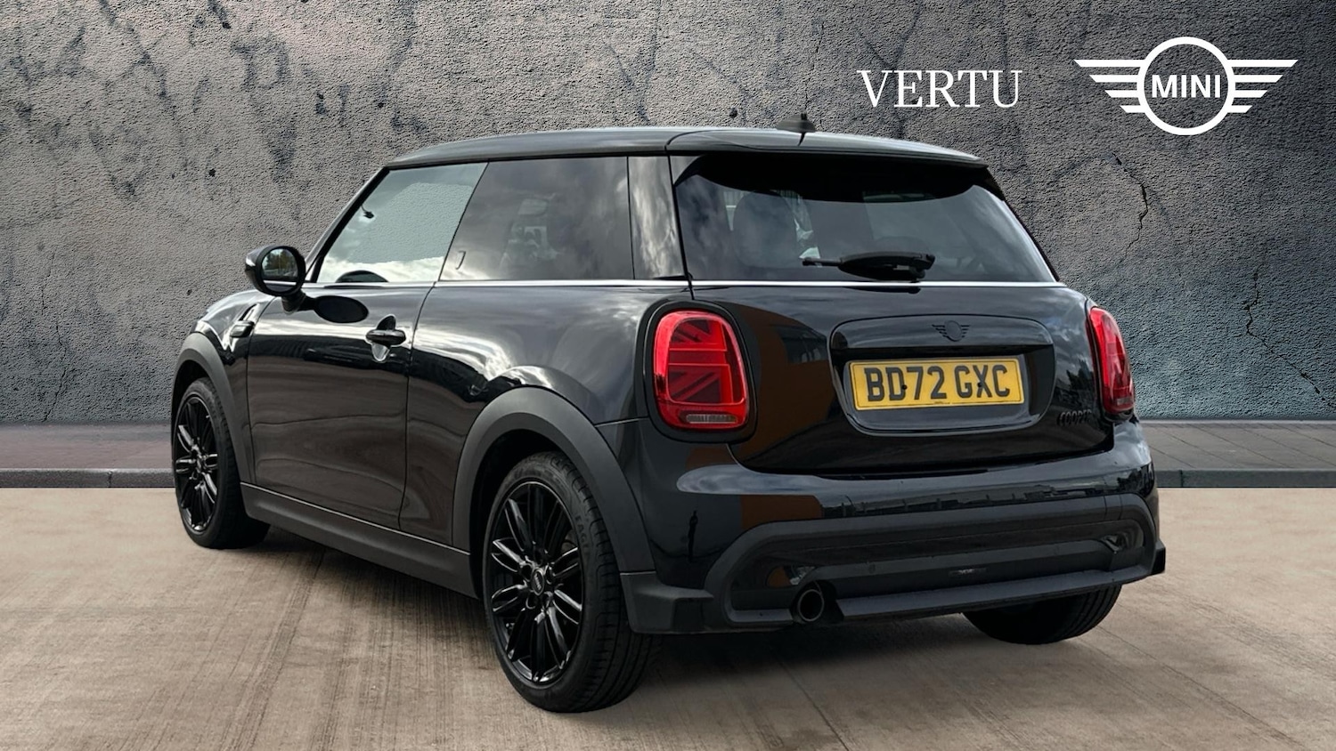 Used MINI Hatch 2022 for sale - 76340486: Photo 2