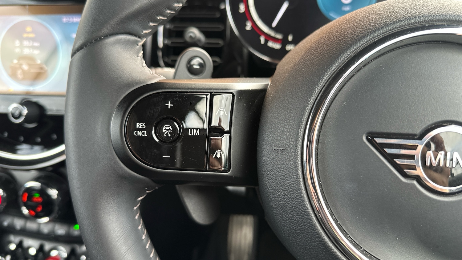 Used MINI Convertible 2022 for sale - 76311283: Photo 17