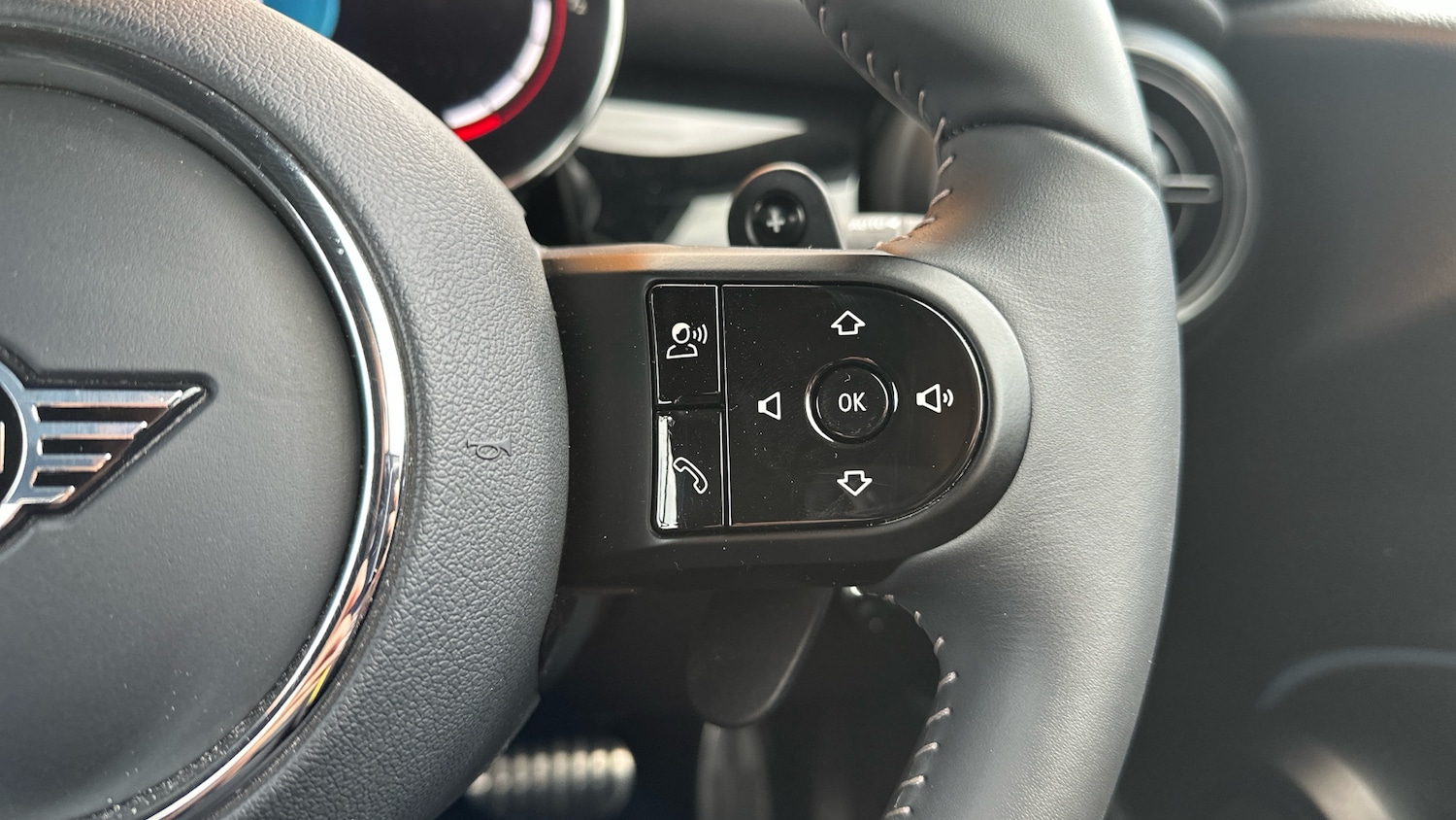 Used MINI Convertible 2022 for sale - 76311283: Photo 18