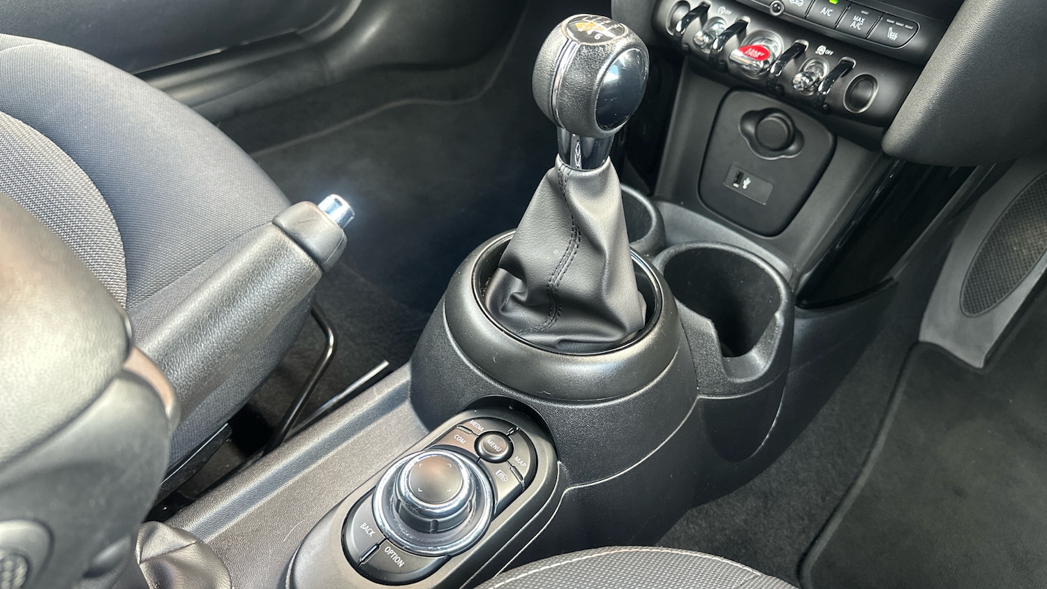 Used MINI Convertible 2022 for sale - 76289121: Photo 10