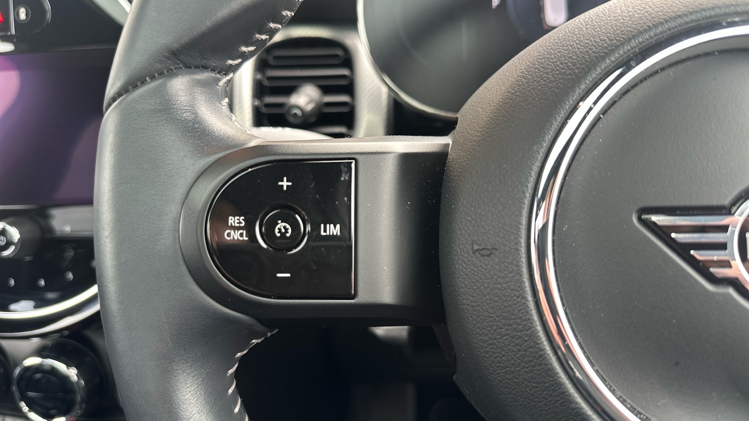 Used MINI Hatch 2023 for sale - 77742500: Photo 17