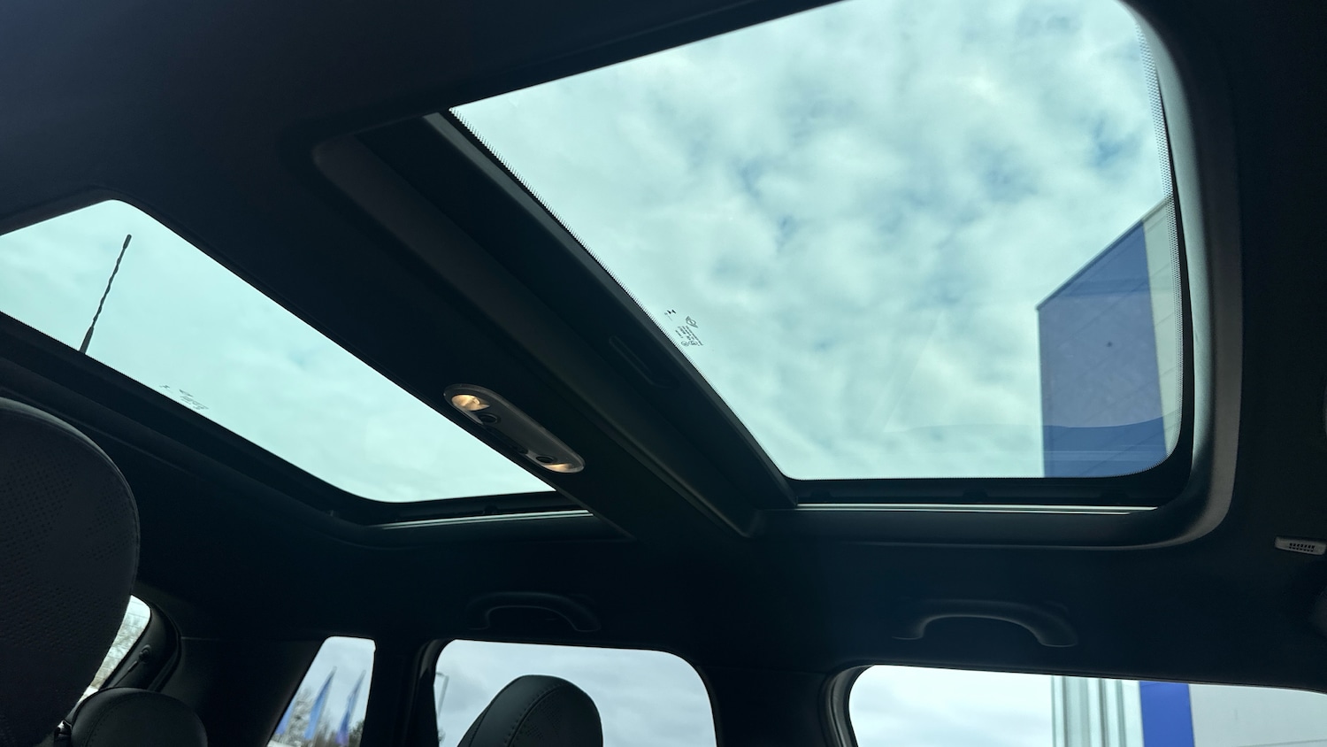 Used MINI Hatch 2023 for sale - 77742500: Photo 31