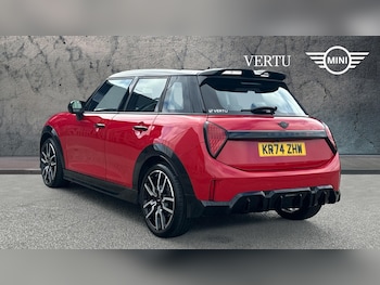 Used MINI Cooper 2024 for sale - 76272372: Photo 2