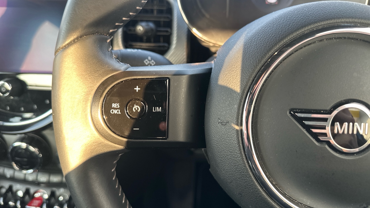 Used MINI Hatch 2023 for sale - 77745356: Photo 17