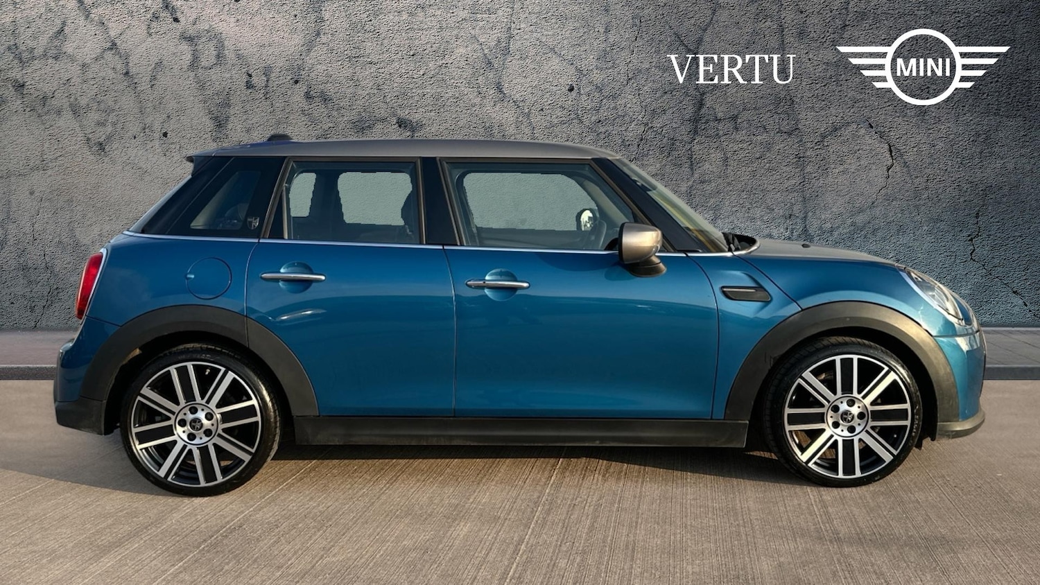 Used MINI Hatch 2023 for sale - 77745356: Photo 3