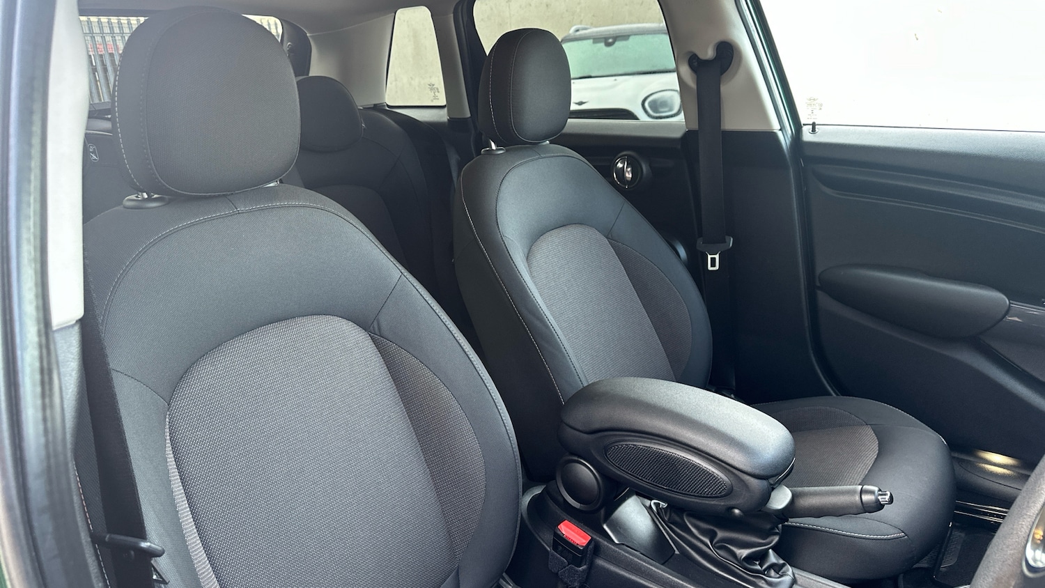 Used MINI Hatch 2019 for sale - 77208178: Photo 11