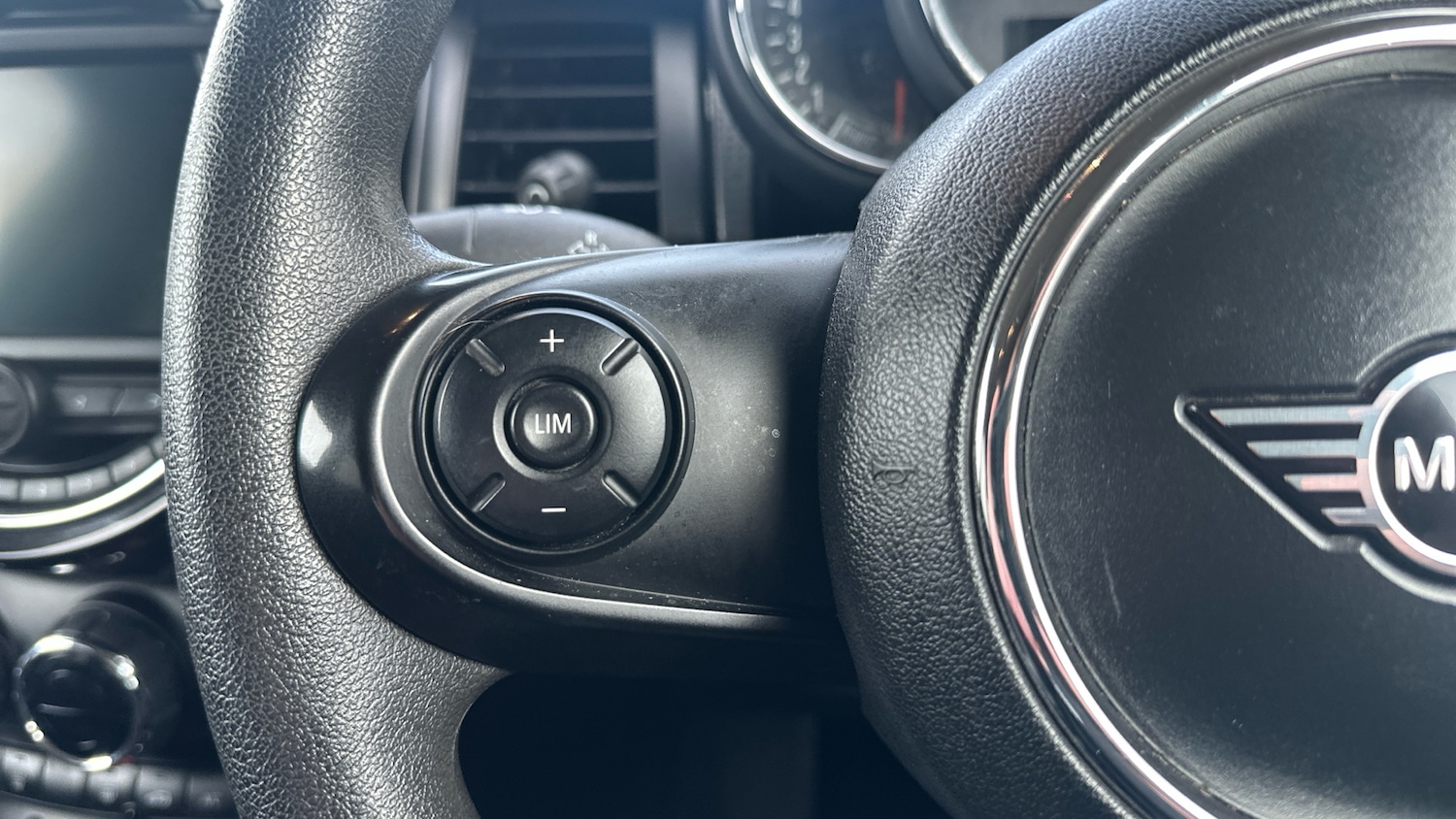 Used MINI Hatch 2019 for sale - 77208178: Photo 17