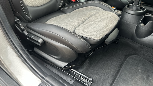 Used MINI Hatch 2020 for sale - 76242779: Photo 31