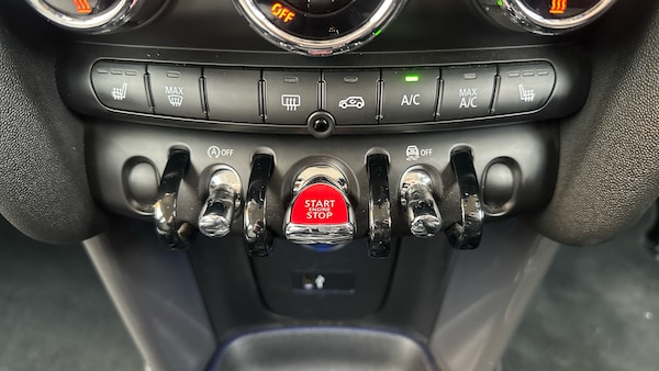 Used MINI Hatch 2020 for sale - 76242779: Photo 32