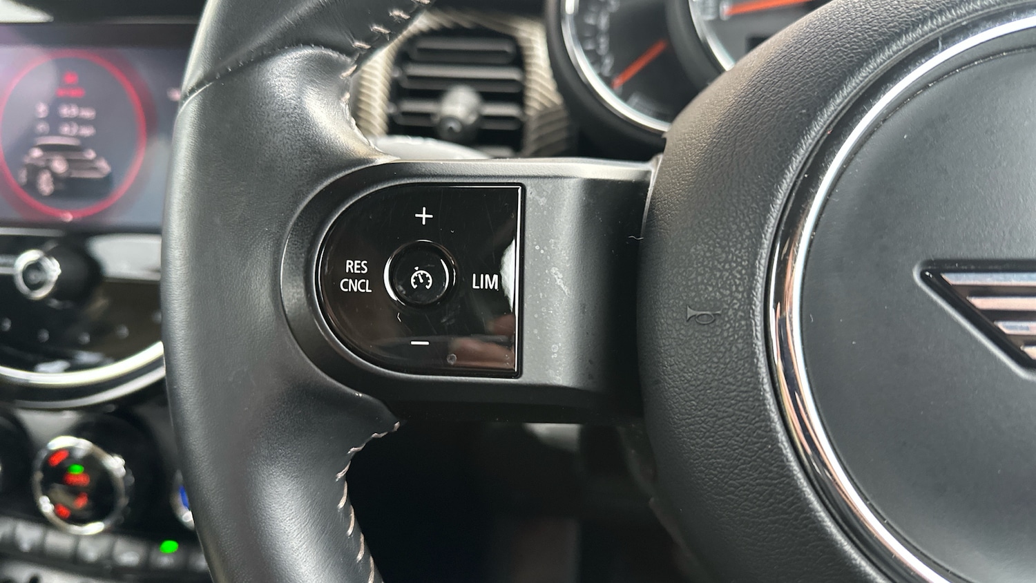 Used MINI Hatch 2022 for sale - 77830440: Photo 17