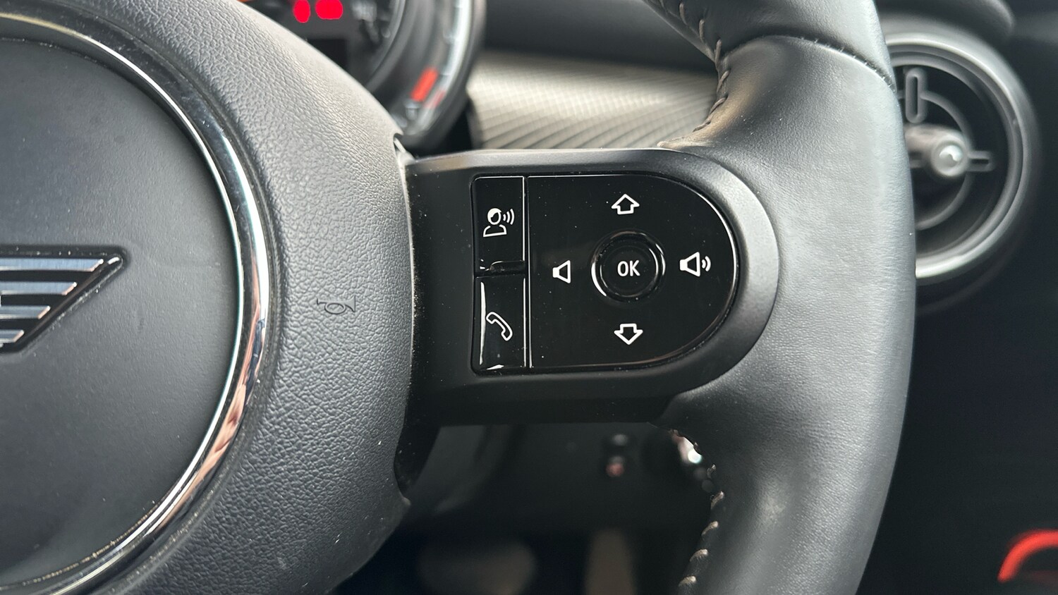 Used MINI Hatch 2022 for sale - 77830440: Photo 18