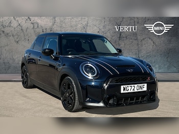 Used MINI Hatch 2023 for sale - 77945324: Photo