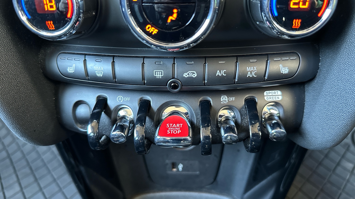 Used MINI Hatch 2023 for sale - 77945324: Photo 31