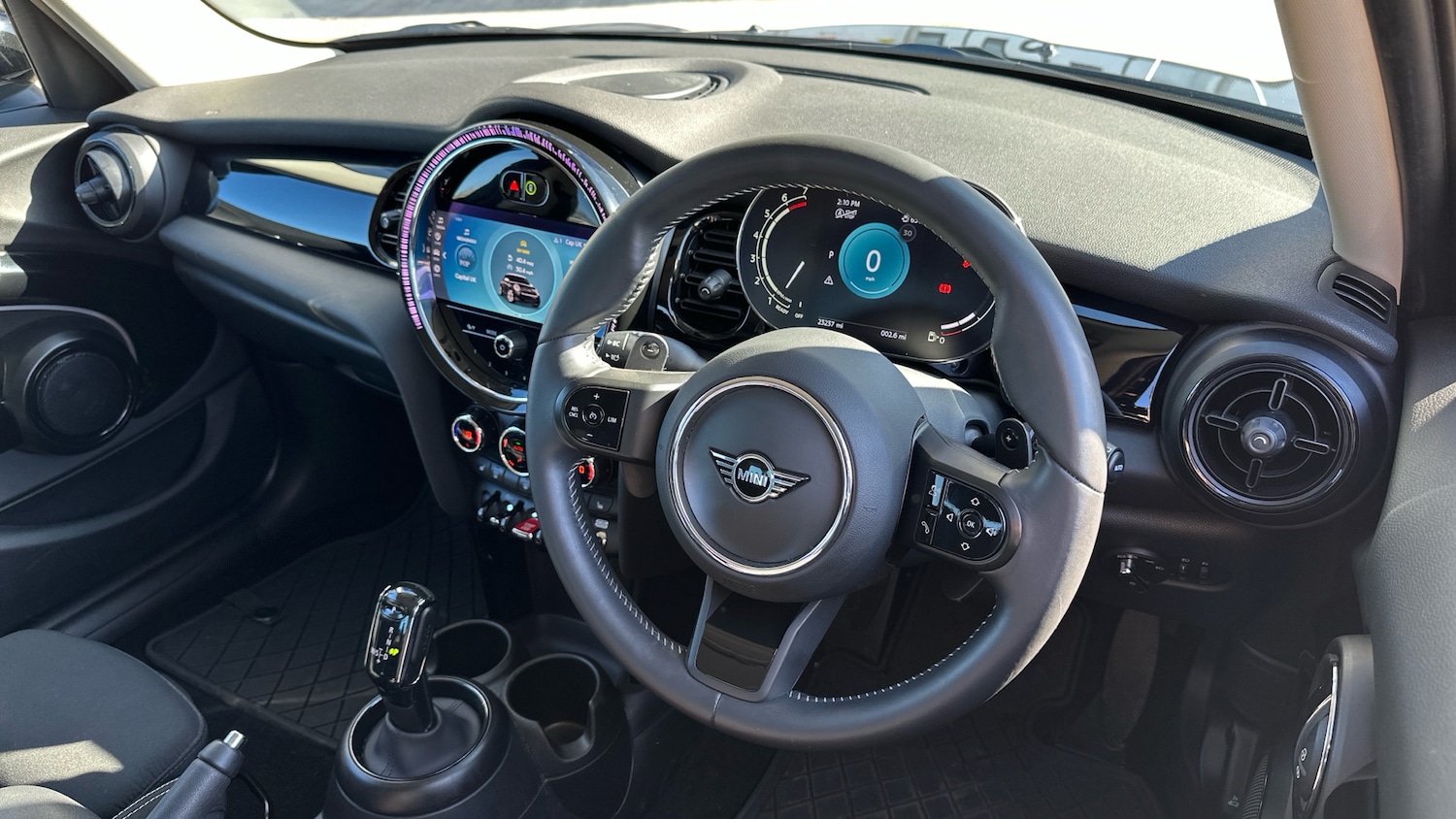 Used MINI Hatch 2023 for sale - 77945324: Photo 6