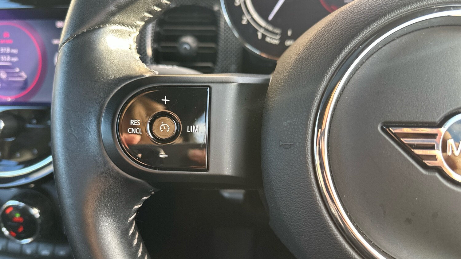 Used MINI Hatch 2023 for sale - 77931558: Photo 17