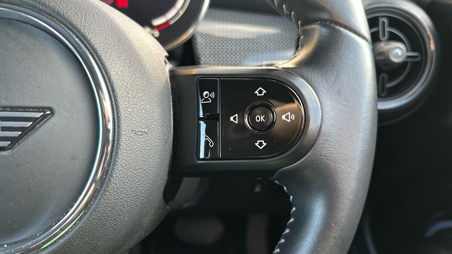 Used MINI Hatch 2023 for sale - 77931558: Photo 18