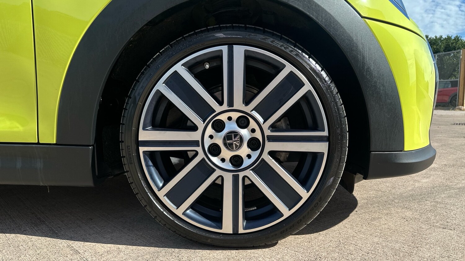 2023 MINI Hatch 1.5 Cooper Exclusive 3dr Auto Petrol Hatchback Hatchback Petrol - Picture 14 of 24