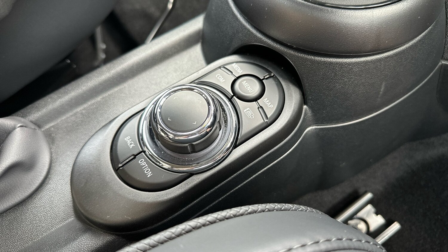 2023 MINI Hatch 1.5 Cooper Exclusive 3dr Auto Petrol Hatchback Hatchback Petrol - Picture 19 of 24