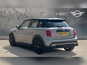 Used MINI Hatch 2024 for sale - 79417659: Photo