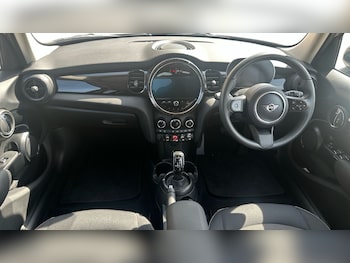 Used MINI Hatch 2024 for sale - 79417659: Photo