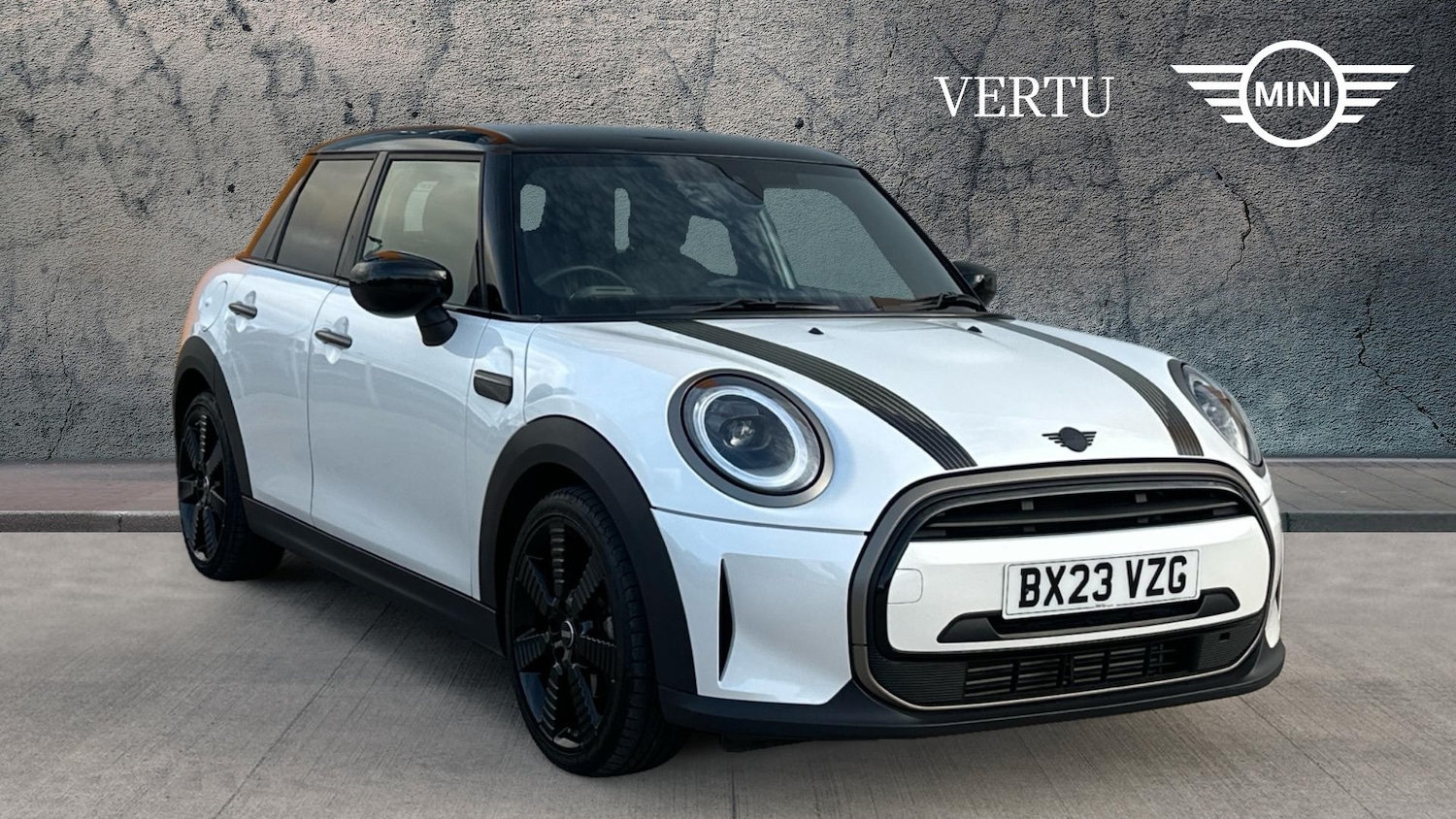 Used MINI Hatch 2023 for sale - 76415681: Photo 1