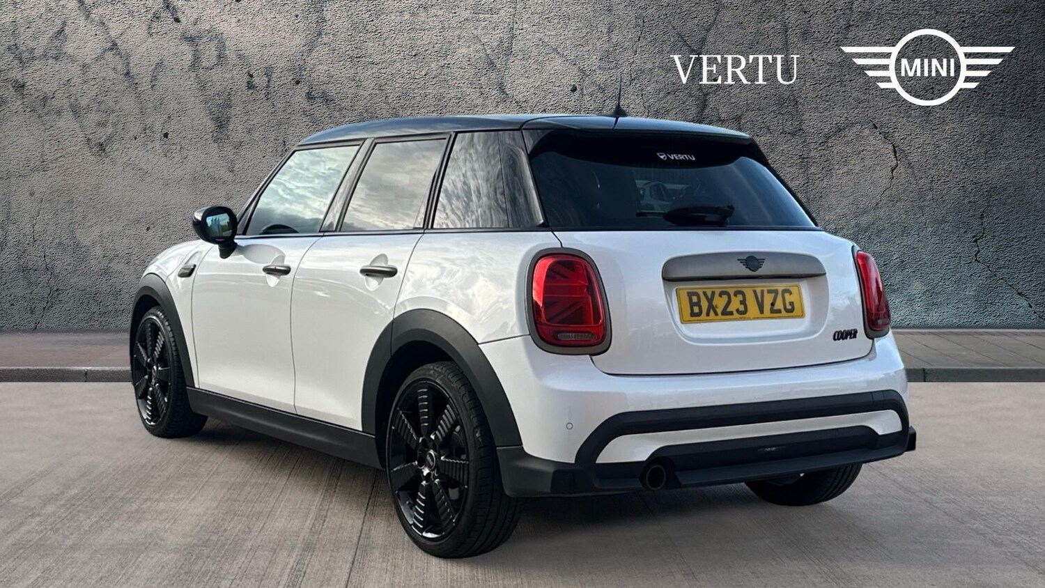 Used MINI Hatch 2023 for sale - 76415681: Photo 2