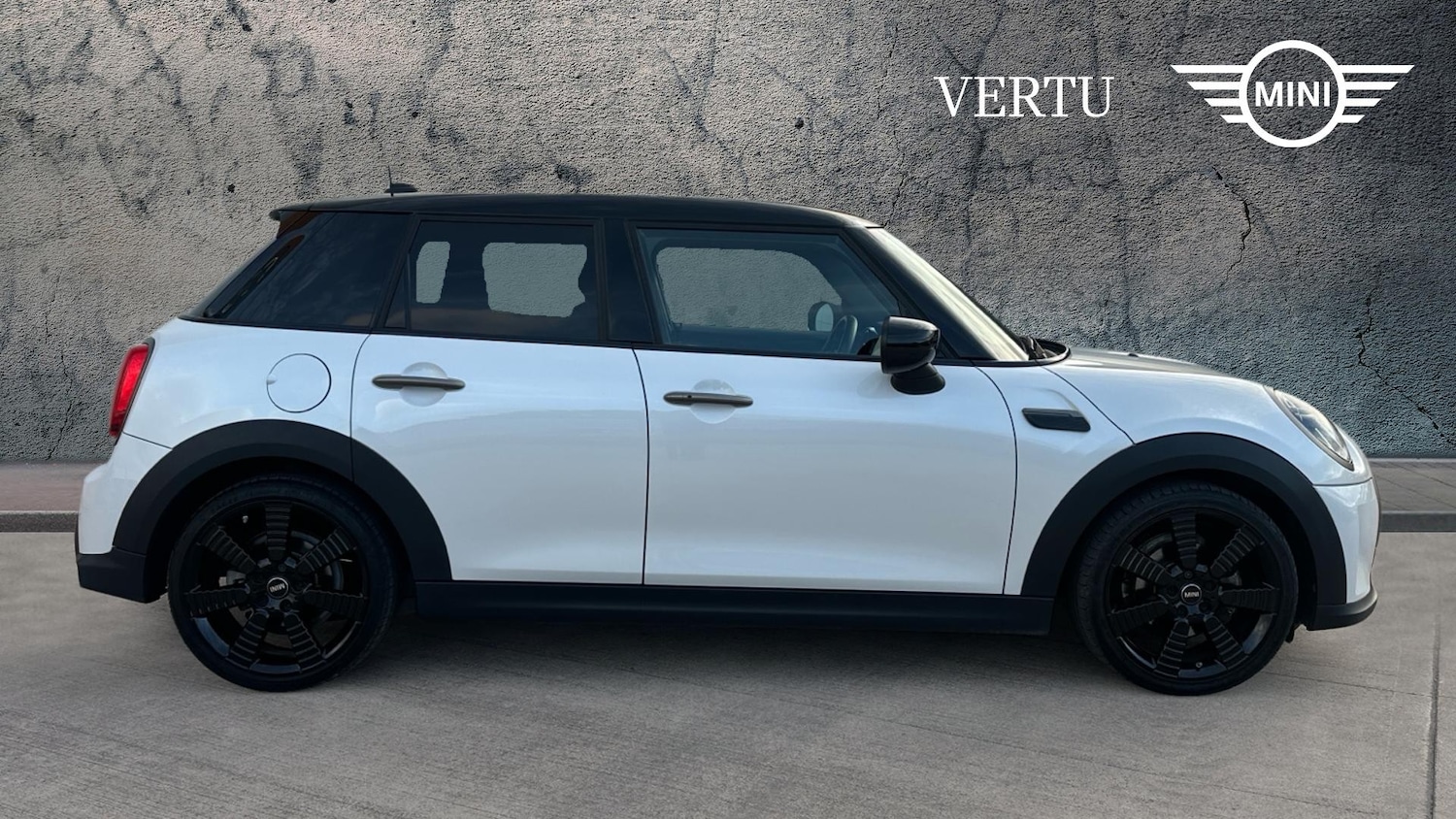 Used MINI Hatch 2023 for sale - 76415681: Photo 3