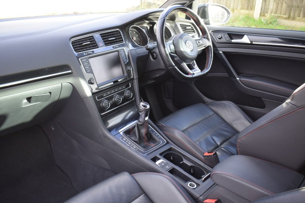 Used Volkswagen Golf 2017 for sale - 76768308: Photo 21